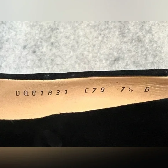 VTG*Salvatore Ferragamo Nero Suede/Leather Patchwork Pumps~7.5B~square toes - Picture 10 of 16